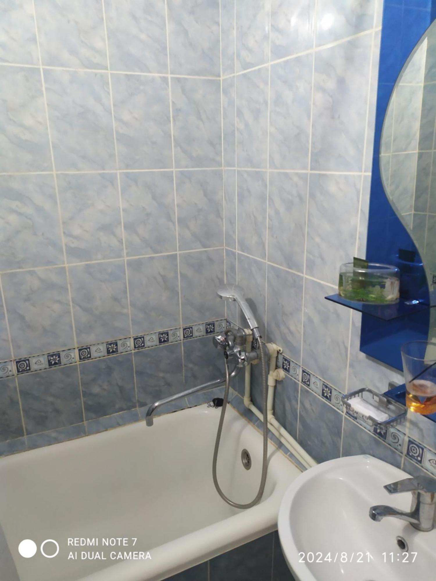 Уютная Квартира С Обстановкой, 2 Этаж Tashkent Ngoại thất bức ảnh